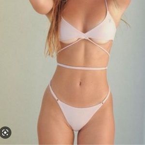 Boutine LA white bikini